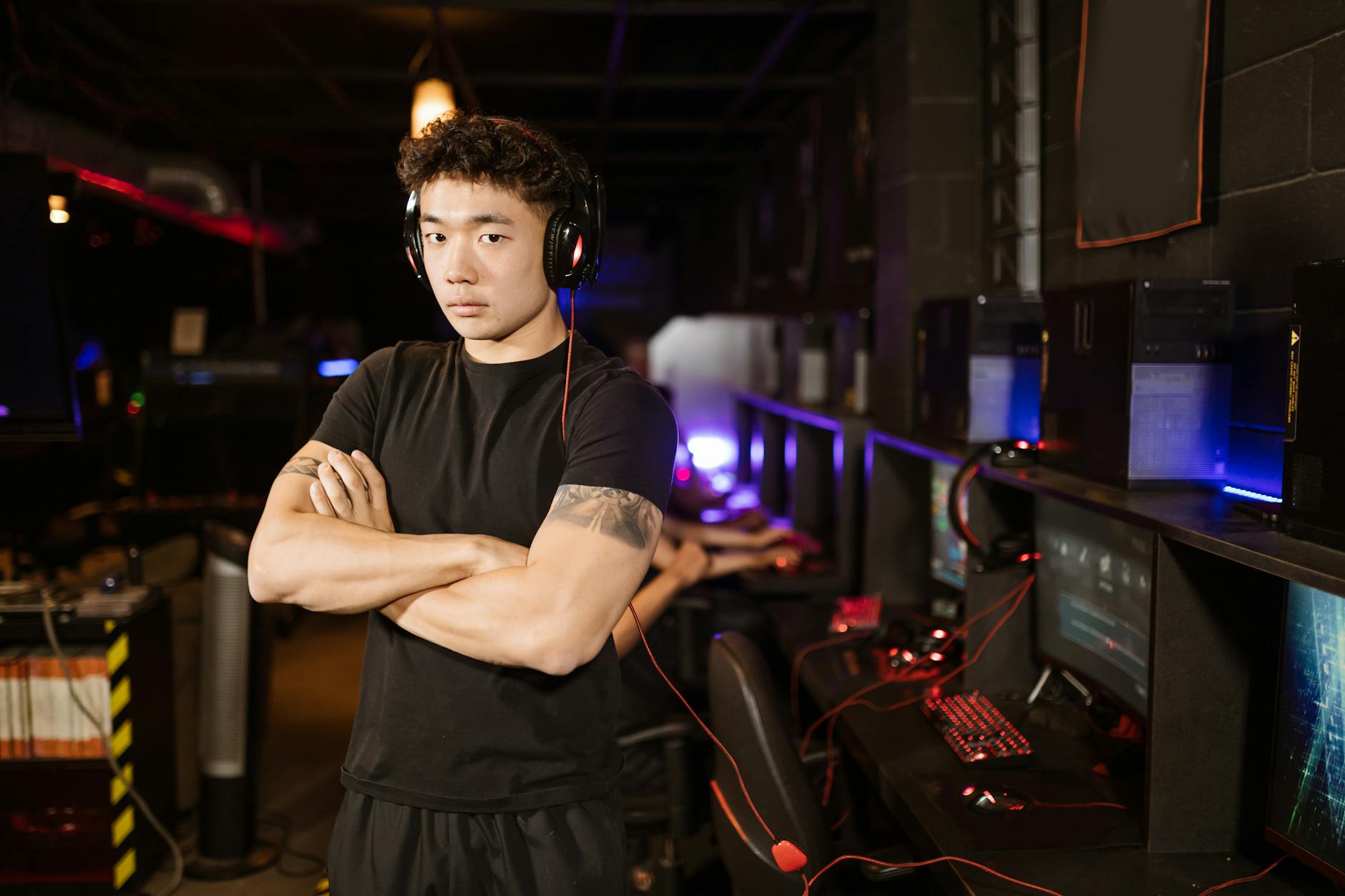 Màn hình phân tích dữ liệu trận đấu Liên Minh Huyền Thoại trước khi cược